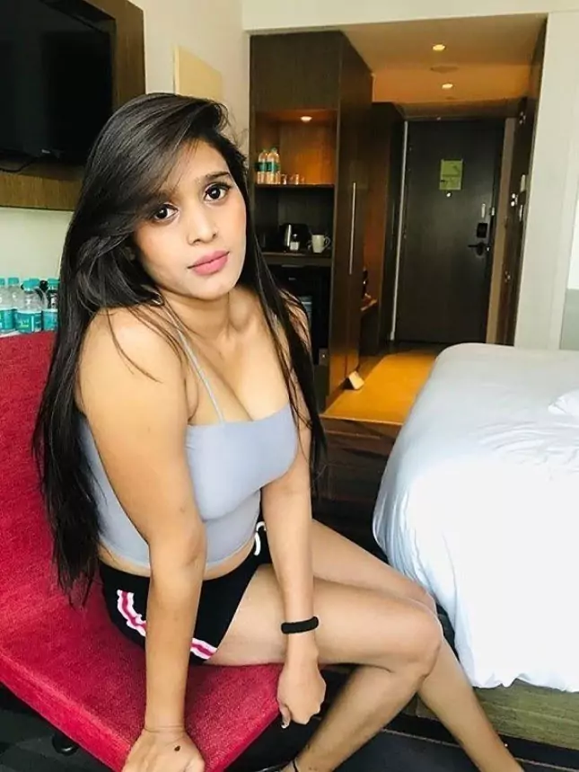 कॉल गर्ल्स सर्विस न्यू मार्केट